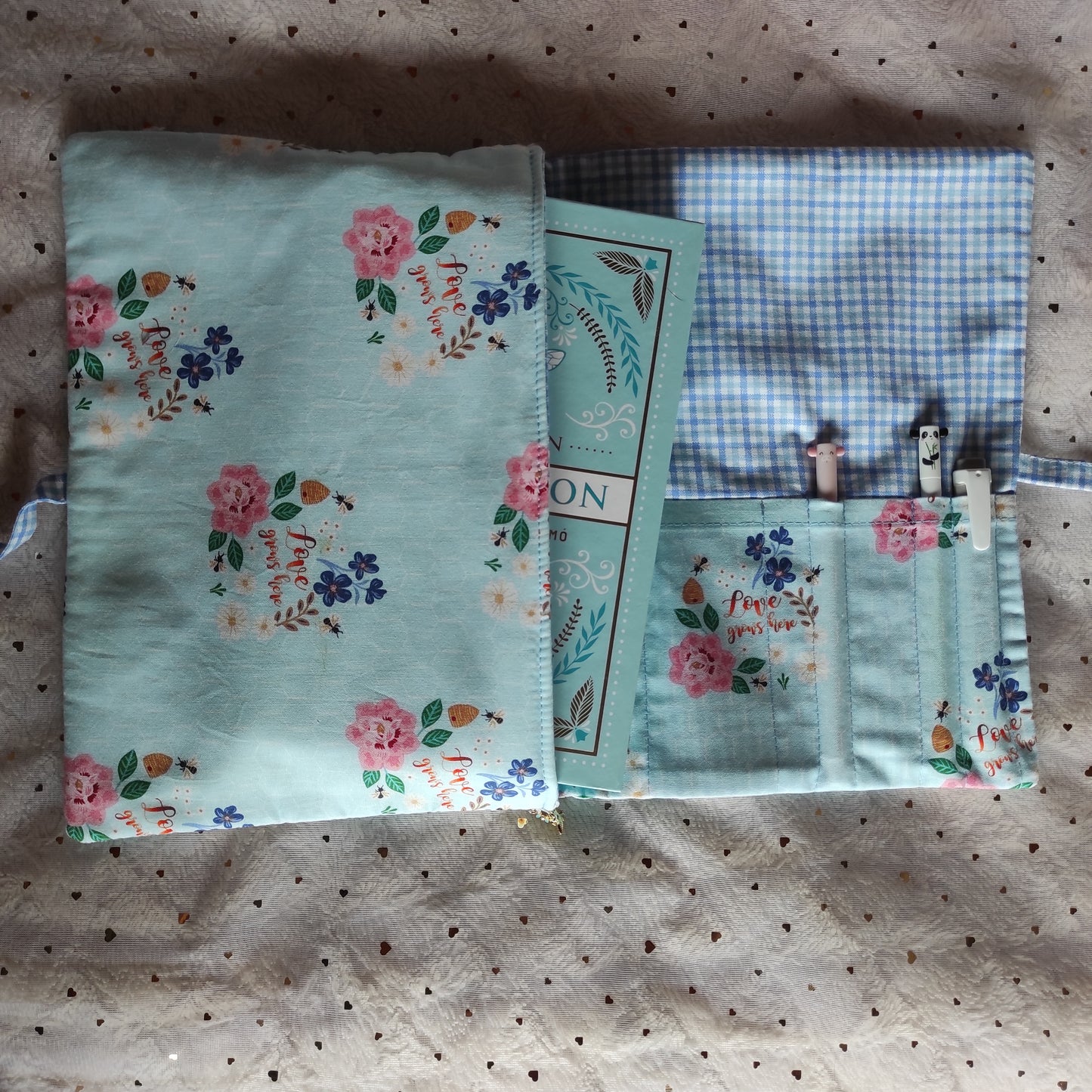 Funda literaria celeste
